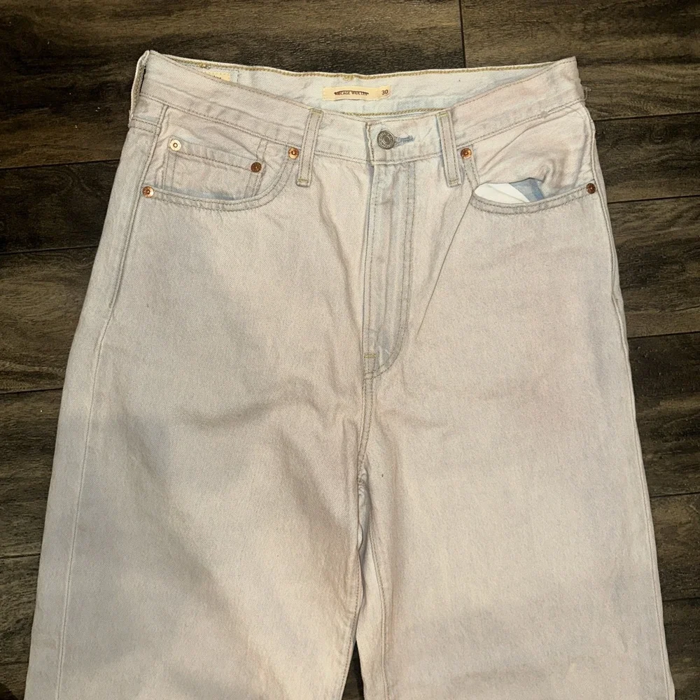 Levis used very
